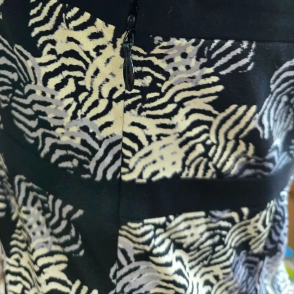 EC J.CREW GEOMETRIC PATERNED HALTER DRESS Sz.4